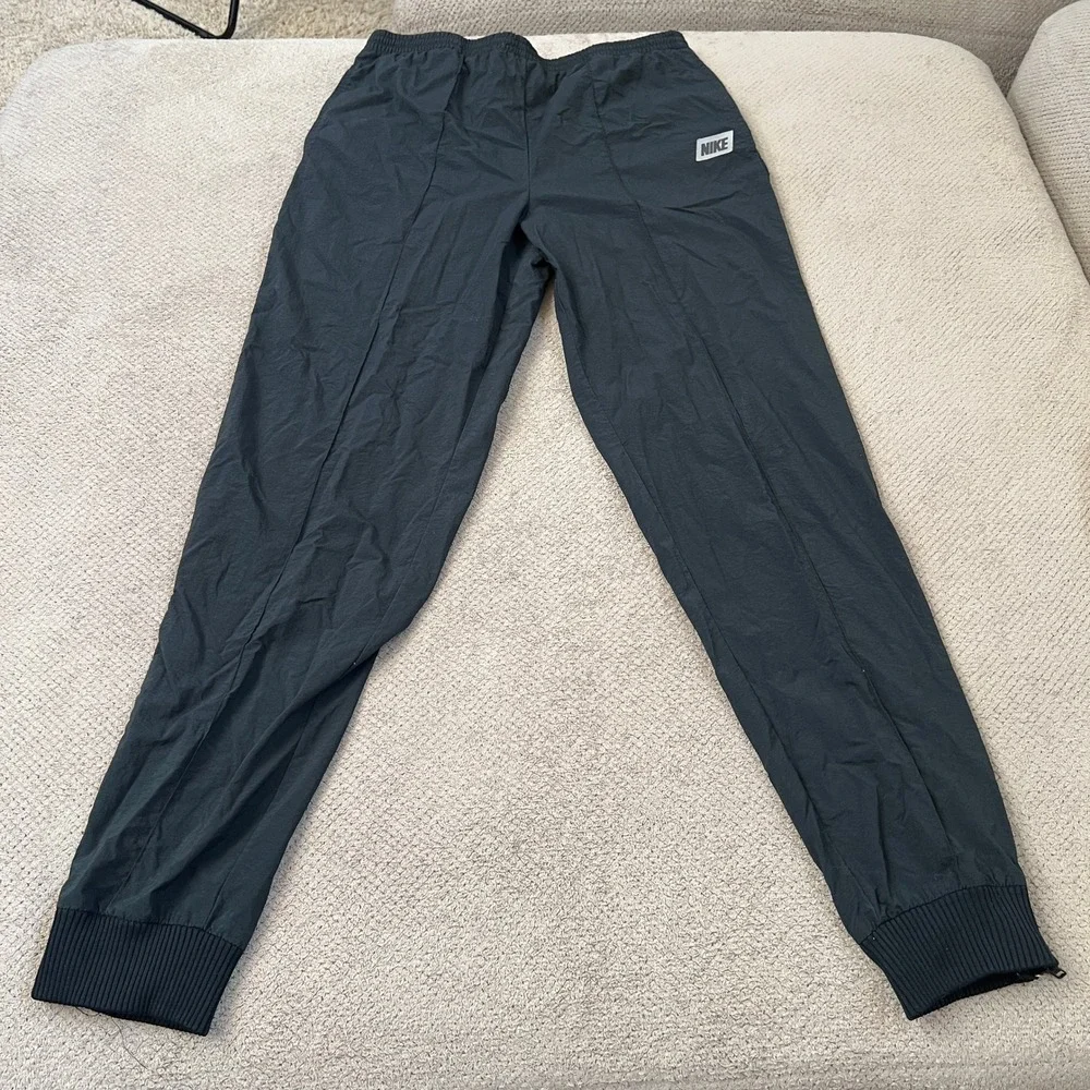 Vintage 1990s Nike Black Nylon Track Pants Windbreaker Joggers Mens Medium